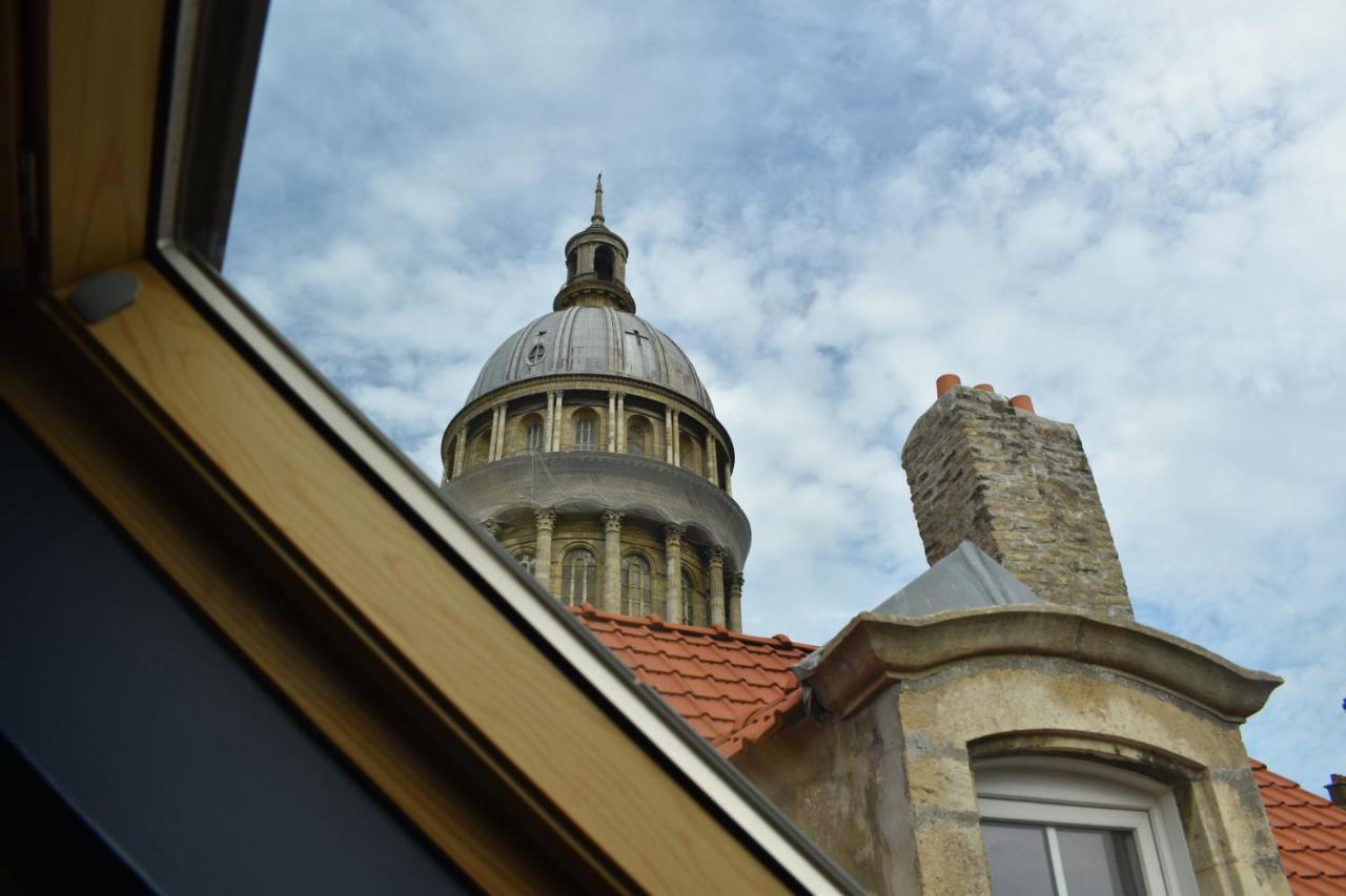 Maison 1747 - Gites De Standing En Vieille-Ville Avec Cour Boulogne-sur-Mer Exterior photo